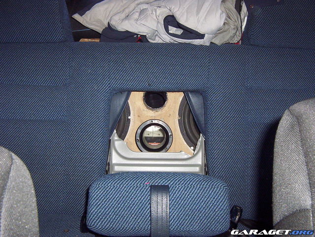 http://www.garaget.org/gallery/archive/10701/129777_qejq6z.jpg