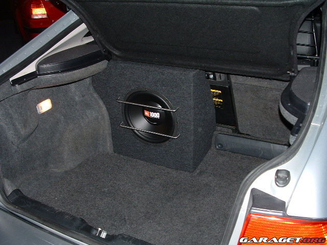 http://www.garaget.org/gallery/archive/1625/152952_9vdn0f.jpg
