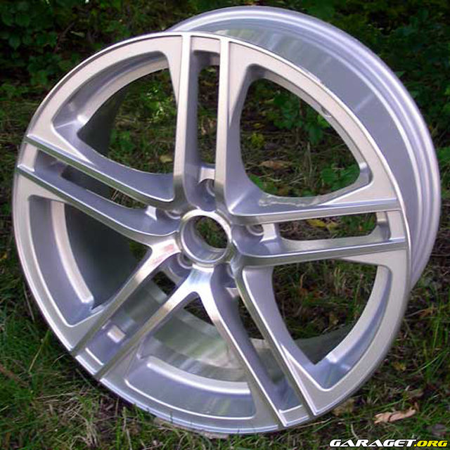 http://www.garaget.org/gallery/archive/22749/212785_bfwg4s.jpg