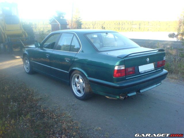 http://www.garaget.org/gallery/archive/23539/169000_tkqo1x.jpg