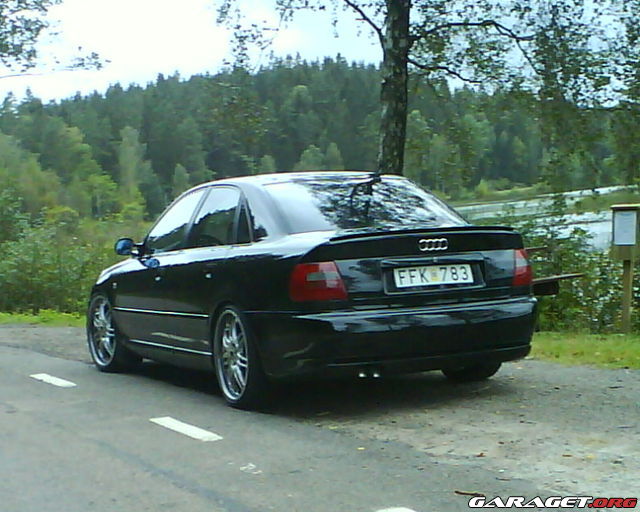 http://www.garaget.org/gallery/archive/2355/149647_w1qppo.jpg