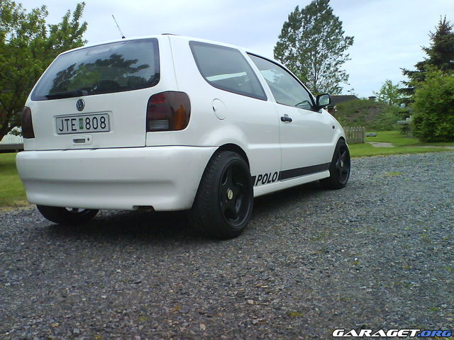 http://www.garaget.org/gallery/archive/2355/156582_2nm6ur.jpg