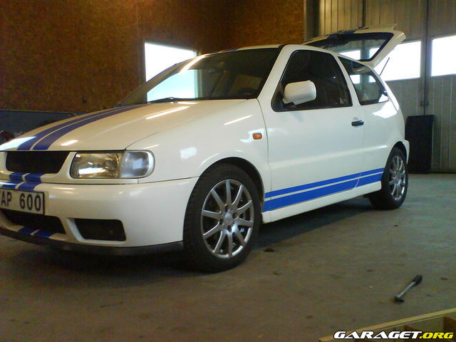 http://www.garaget.org/gallery/archive/2355/162714_9qa80x.jpg