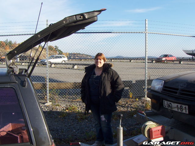 http://www.garaget.org/gallery/archive/24370/180423_s4fbfm.jpg