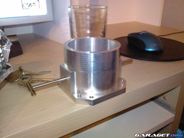 http://www.garaget.org/gallery/archive/2637/181600_k3ohvk.jpg