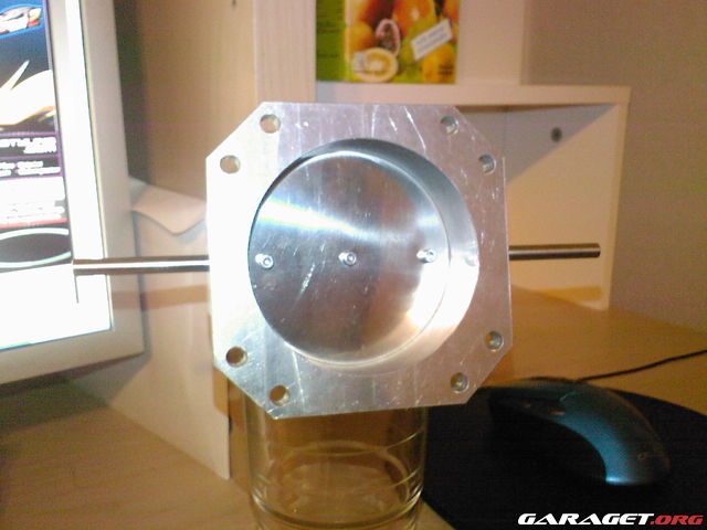 http://www.garaget.org/gallery/archive/2637/181601_e8vqzu.jpg