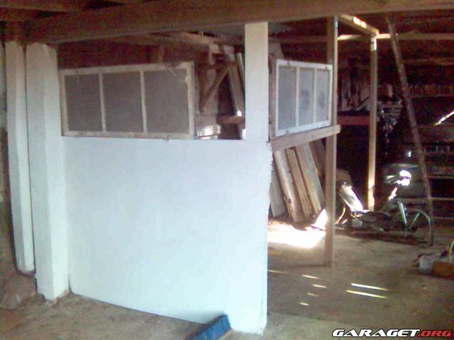 http://www.garaget.org/gallery/archive/28534/21431/28534-116541.jpg