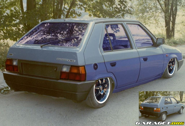 http://www.garaget.org/gallery/archive/28534/21990/28534-120426.jpg