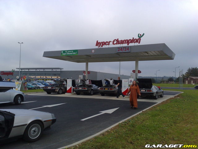 http://www.garaget.org/gallery/archive/34039/153977_vcosxw.jpg