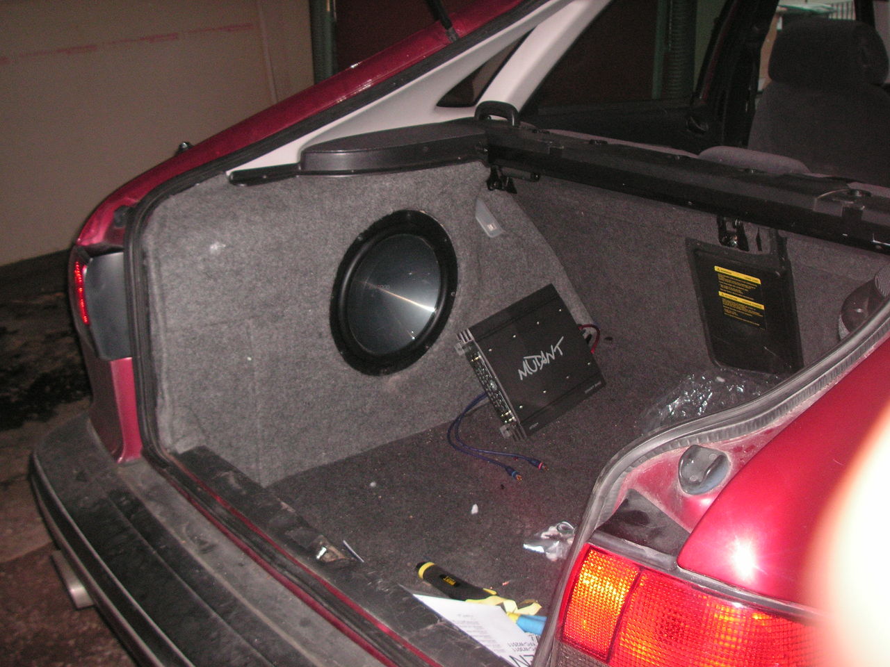 http://www.garaget.org/gallery/archive/39139/large/243095_fwqh7a.jpg