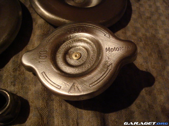 http://www.garaget.org/gallery/archive/40450/225774_qq7fef.jpg