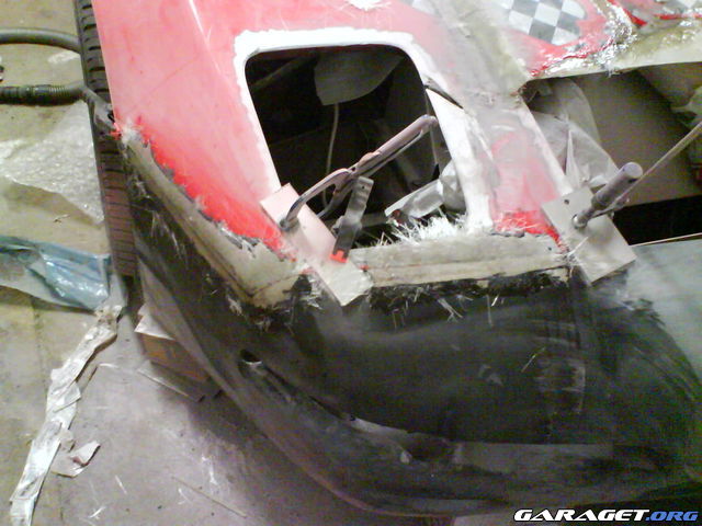 http://www.garaget.org/gallery/archive/42260/236123_rma69x.jpg