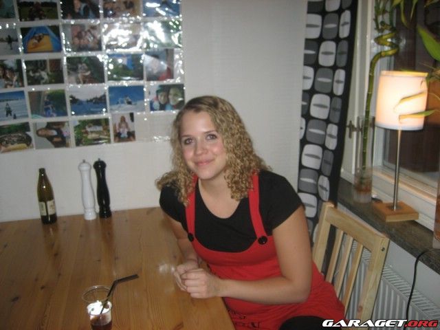 http://www.garaget.org/gallery/archive/48998/221487_y0sx0x.jpg
