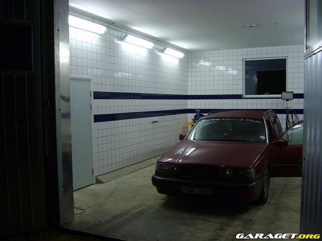 http://www.garaget.org/gallery/archive/49995/243772_z7aj07.jpg