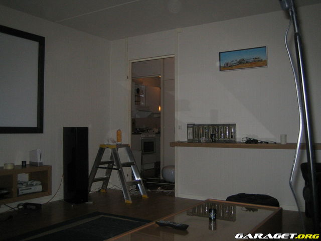 http://www.garaget.org/gallery/archive/52075/217340_ykhb96.jpg