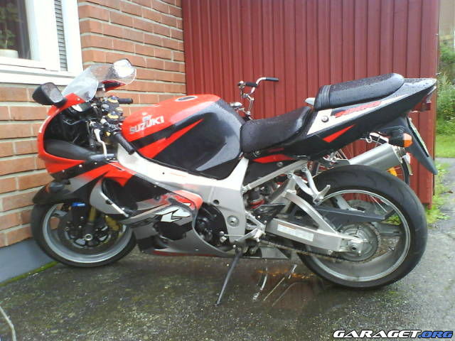 http://www.garaget.org/gallery/archive/55631/145593_mv8ryn.jpg