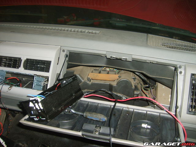http://www.garaget.org/gallery/archive/56780/276421_ec08yn.jpg