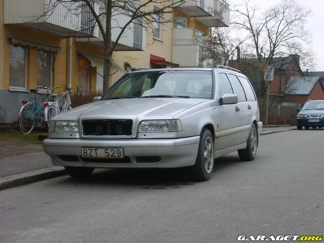 http://www.garaget.org/gallery/archive/56780/277791_utg78v.jpg