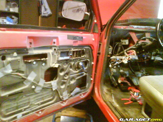http://www.garaget.org/gallery/archive/56780/278585_zli3ol.jpg