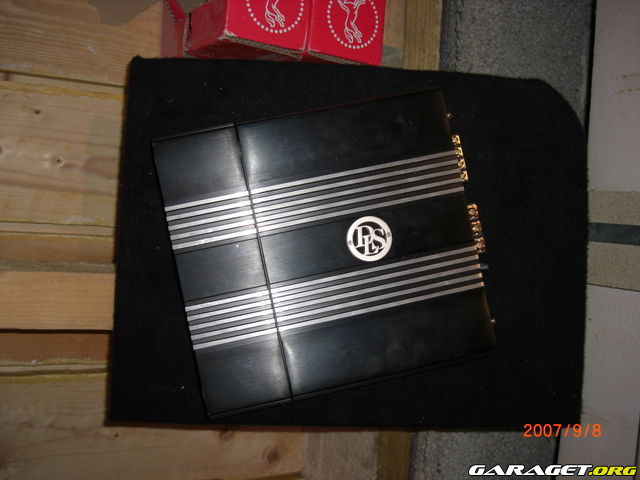 http://www.garaget.org/gallery/archive/57383/167973_6i06l8.jpg