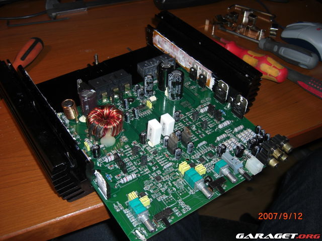http://www.garaget.org/gallery/archive/57383/167987_przdqc.jpg
