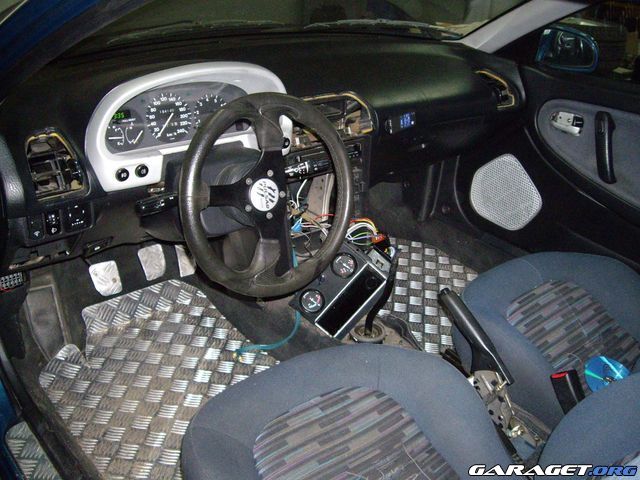 http://www.garaget.org/gallery/archive/64671/155988_7dbyxq.jpg