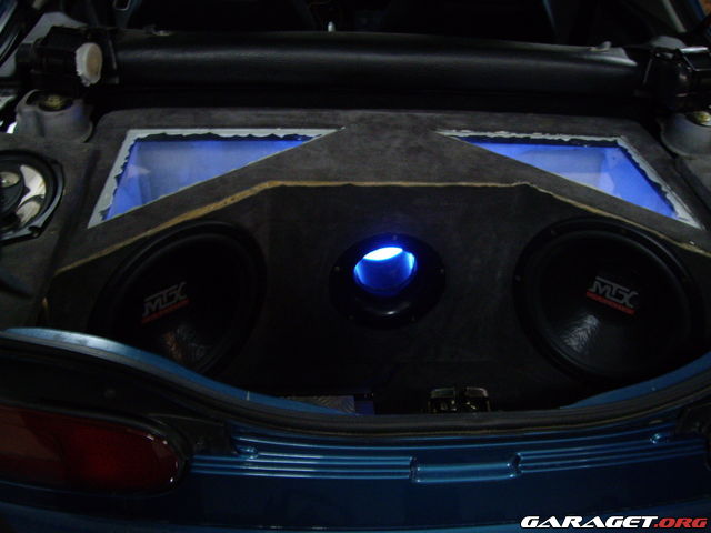 http://www.garaget.org/gallery/archive/64671/161861_wvxid3.jpg