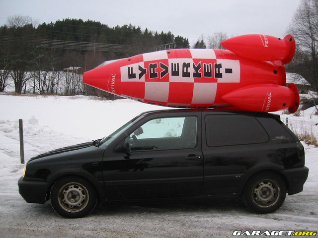 http://www.garaget.org/gallery/archive/64939/219695_8zp7ss.jpg