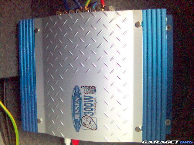 http://www.garaget.org/gallery/archive/65591/146089_4hoj0j.jpg