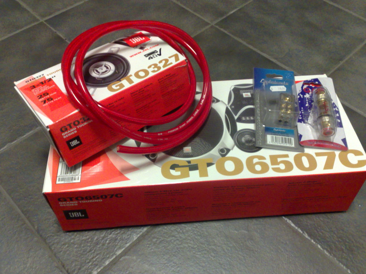 http://www.garaget.org/gallery/archive/66688/large/360990_ow9mxr.jpg