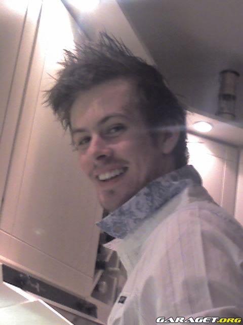 http://www.garaget.org/gallery/archive/68995/207385_0d8aaj.jpg