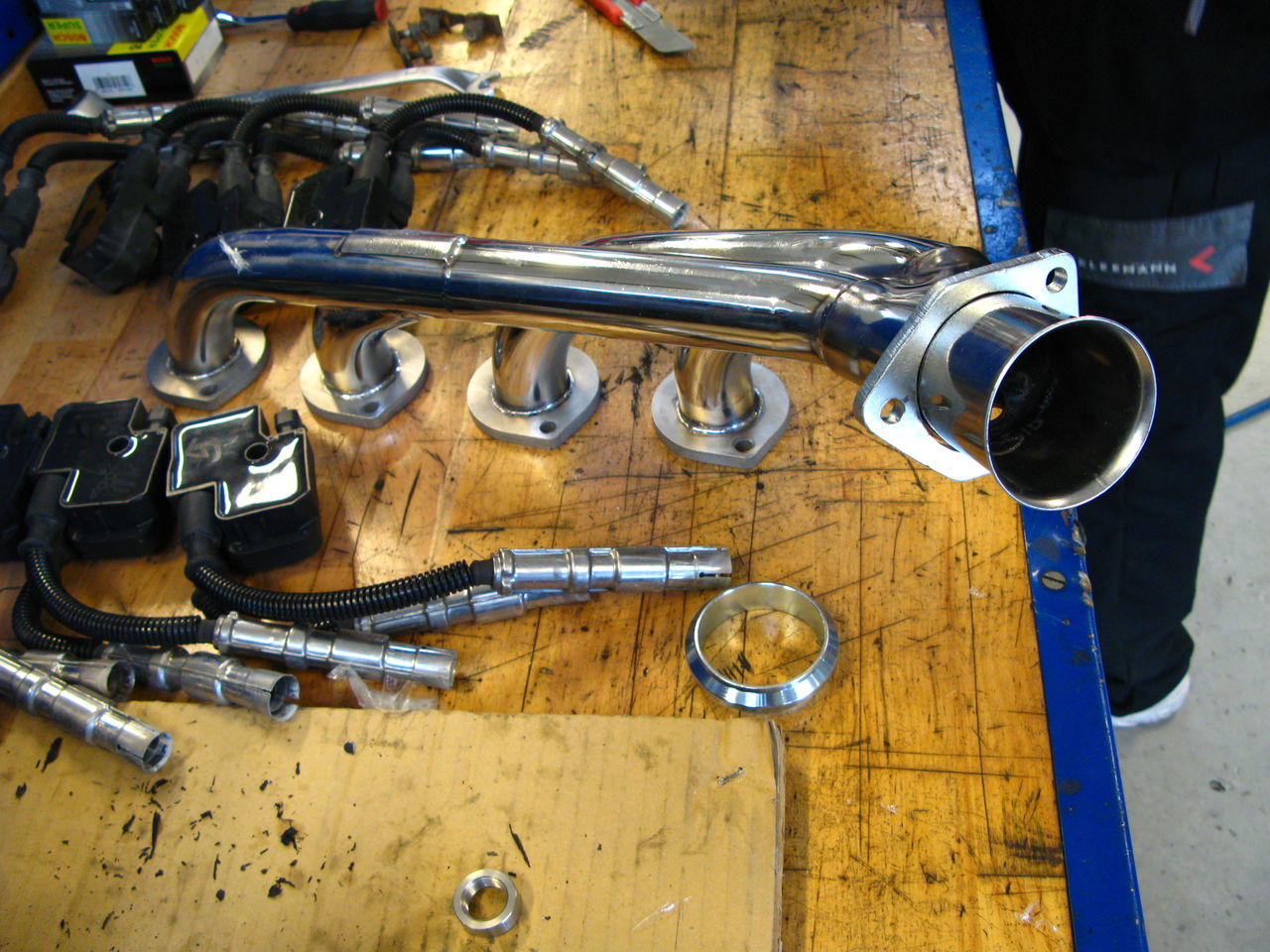 http://www.garaget.org/gallery/archive/82353/large/446505_d8plw8.jpg